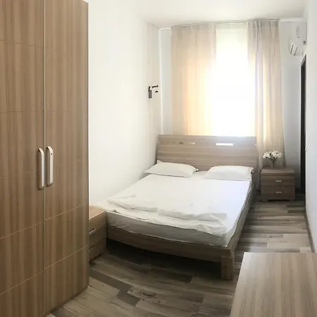 Aparthotel S By The Sea *